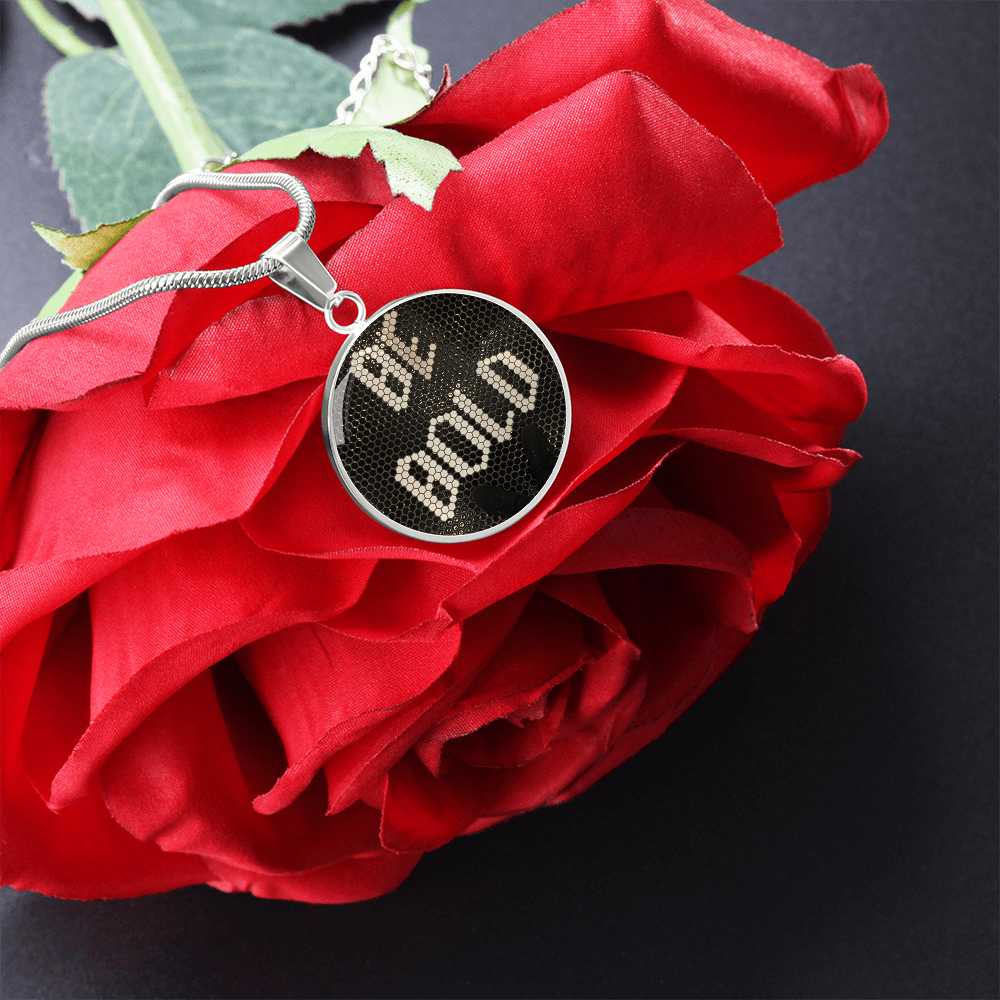 Luxury Graphic Circle Necklace